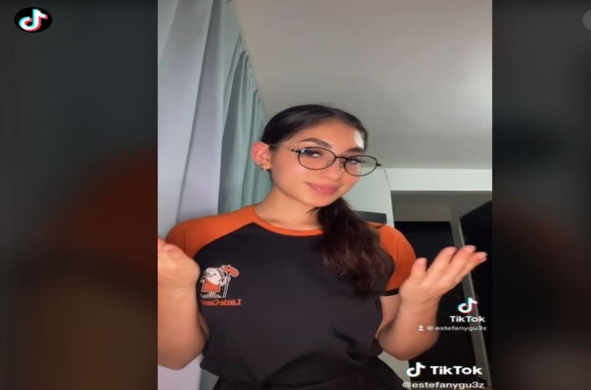 Video viral | Usuarios de TikTok enloquecen con la forma de bailar de una empleada de Little Caesars