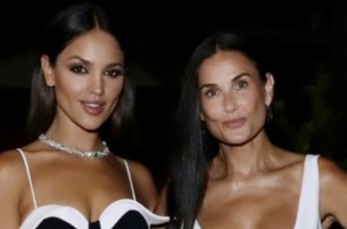 Eiza González y Demi Moore encantan con glamour en el Festival de Venecia