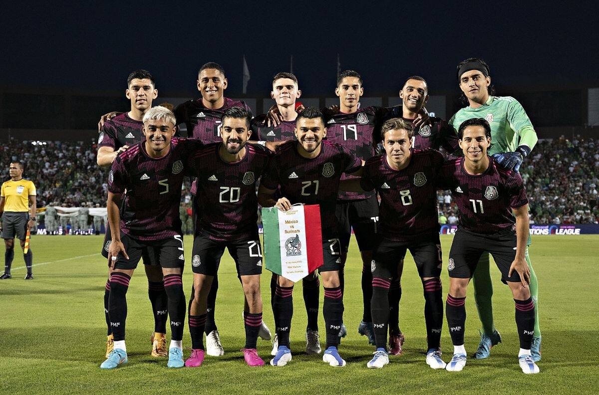 México goleó a duras penas 3-0 a Surinam en la Concacaf Nations League