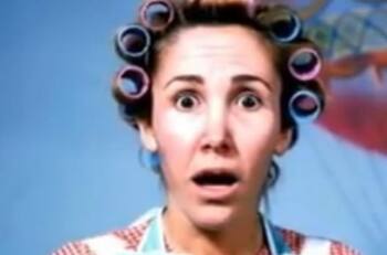 "Doña Florinda" asombra a usuarios de Twitter con su belleza