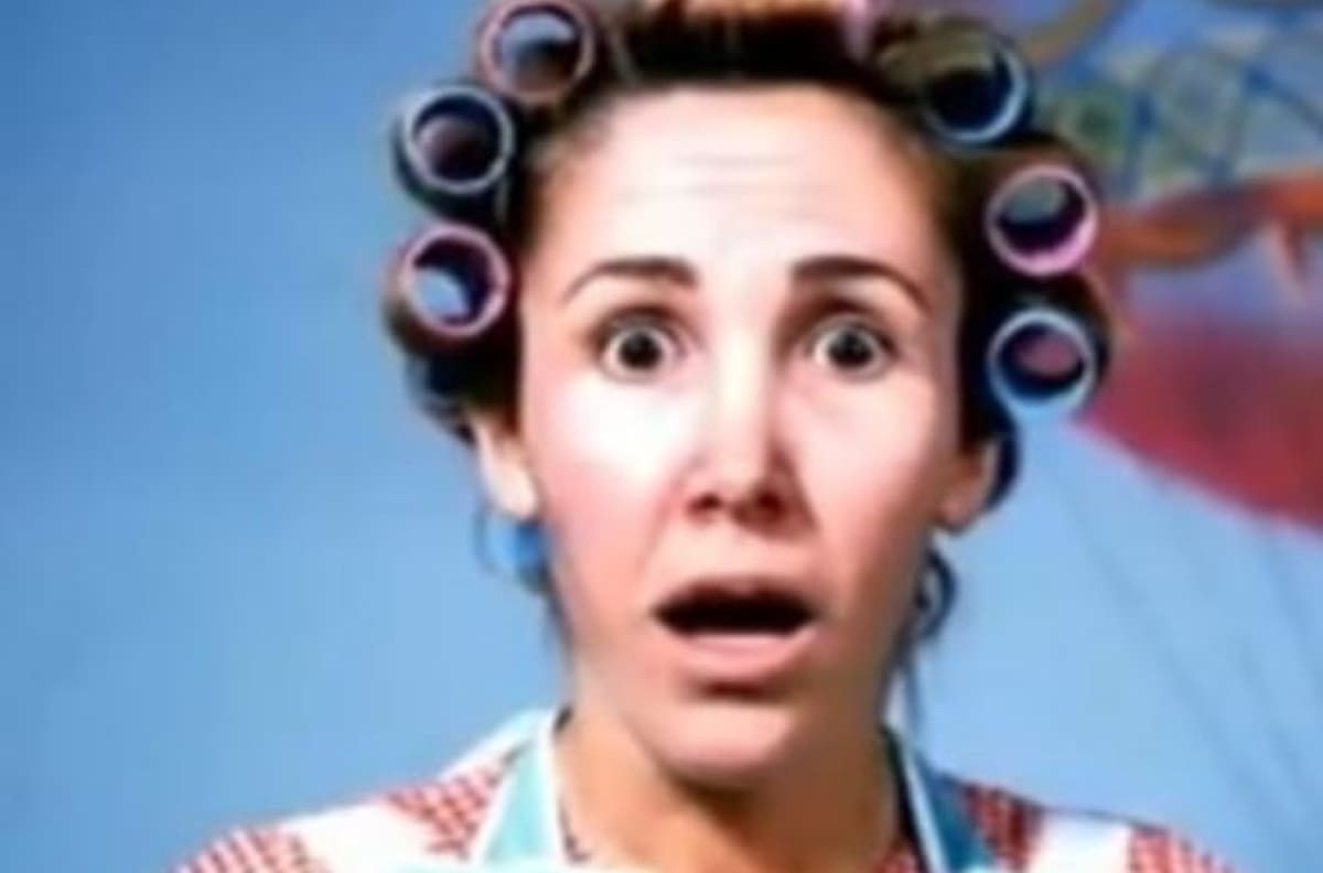 "Doña Florinda" asombra a usuarios de Twitter con su belleza