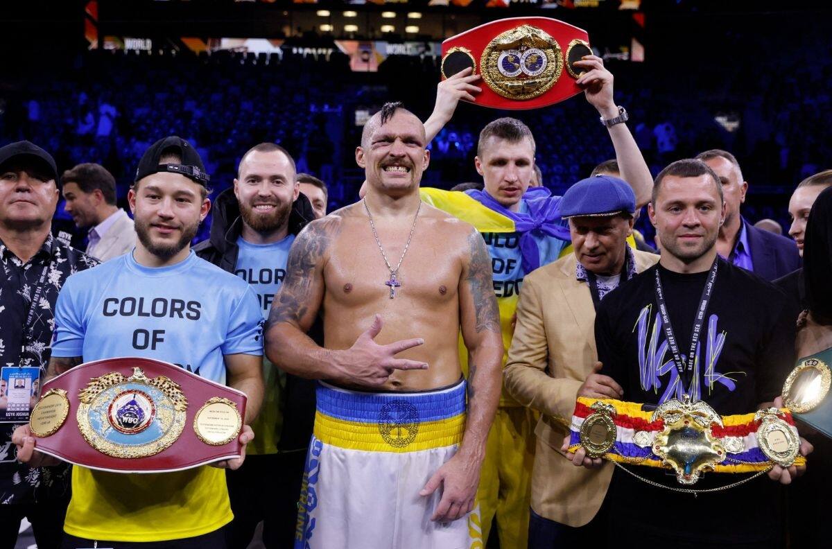 Oleksandr Usyk se impone por decisión dividida a Anthony Joshua y se queda como el monarca de los pesos pesados