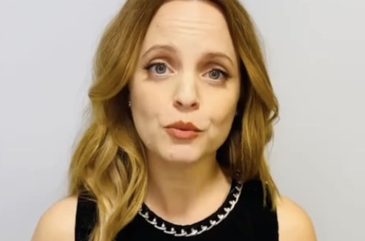 Mena Suvari vivió incómodo momento con Kevin Spacey durante "Belleza americana"