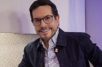 Juan José Origel reacciona ante los rumores de su supuesto romance con Eduardo Verástegui