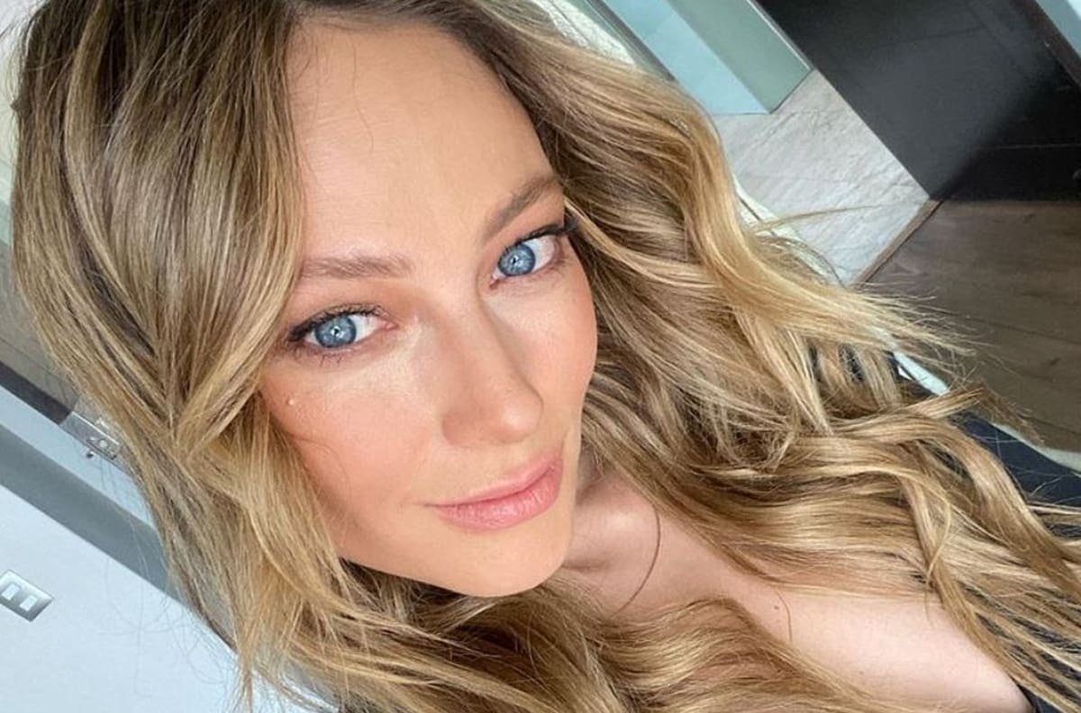 Vanessa Huppenkothen entra a cirugía de emergencia