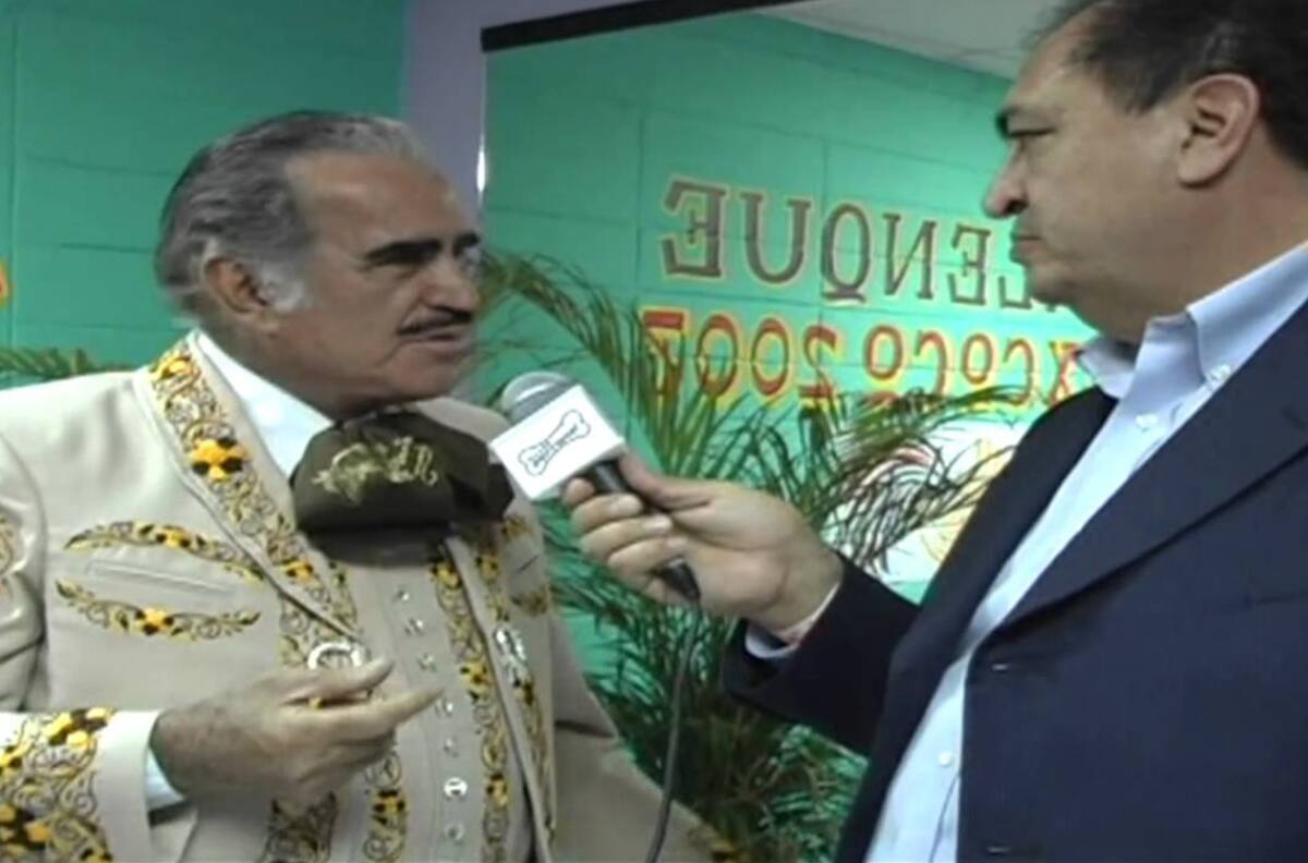 Vicente Fernández: "alejarse de los escenarios lo mató", sostiene un amigo íntimo