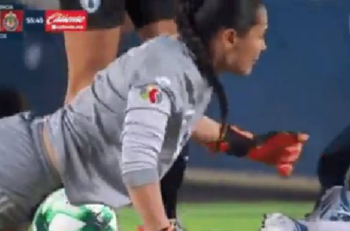 VIDEO | Así fue el puñetazo de la portera de Pachuca a jugadora de Chivas en la final de la Liga MX Femenil
