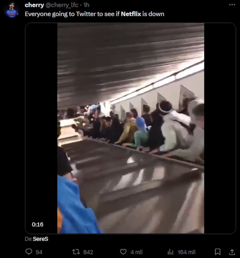 "Todos yendo a Twitter para ver si se cayó Netflix".