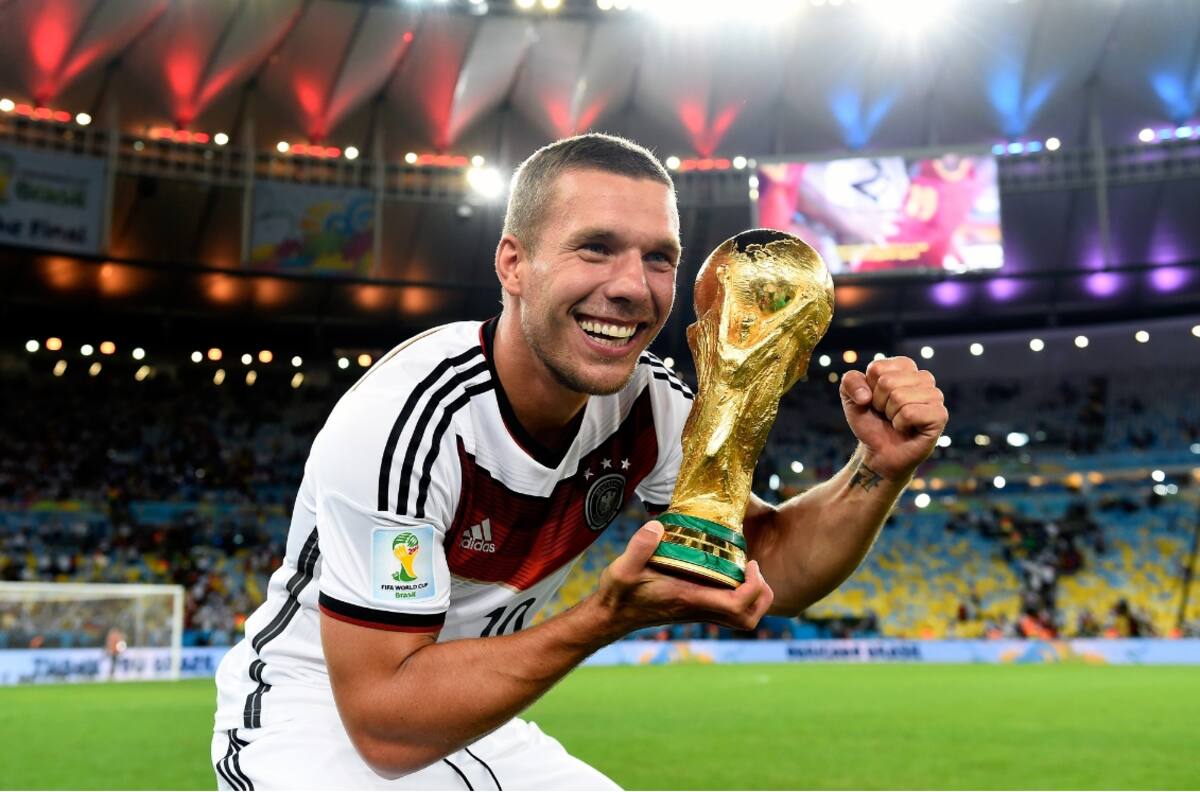 Tiago Volpi invitó a Lukas Podolski a firmar con Gallos del Querétaro
