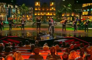 Así fue el homenaje a Vicente Fernández en los Premios Platino 2022