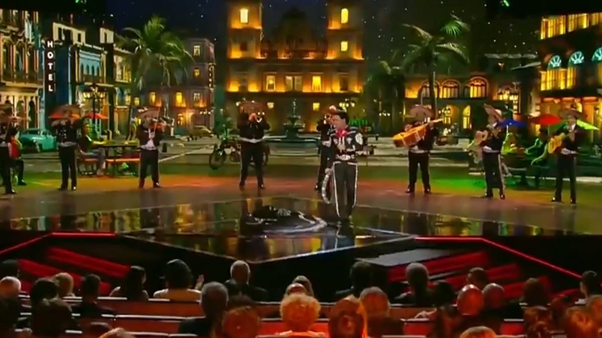 Así fue el homenaje a Vicente Fernández en los Premios Platino 2022