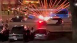 VIDEO | Personas echan a la policía de carreras callejeras usando fuegos artificiales en Estados Unidos
