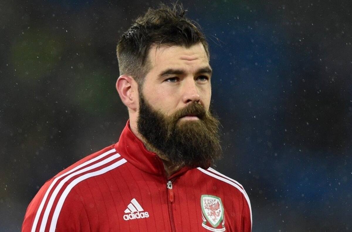 El jugador de Gales que pospuso su boda por la Euro 2016