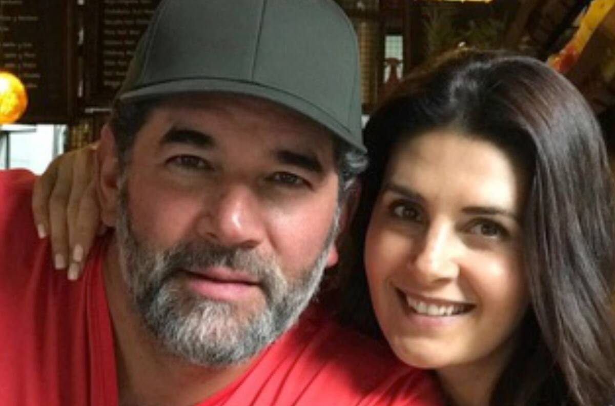 Eduardo Santamarina se encela de este outfit de Mayrín Villanueva y se lo hace saber