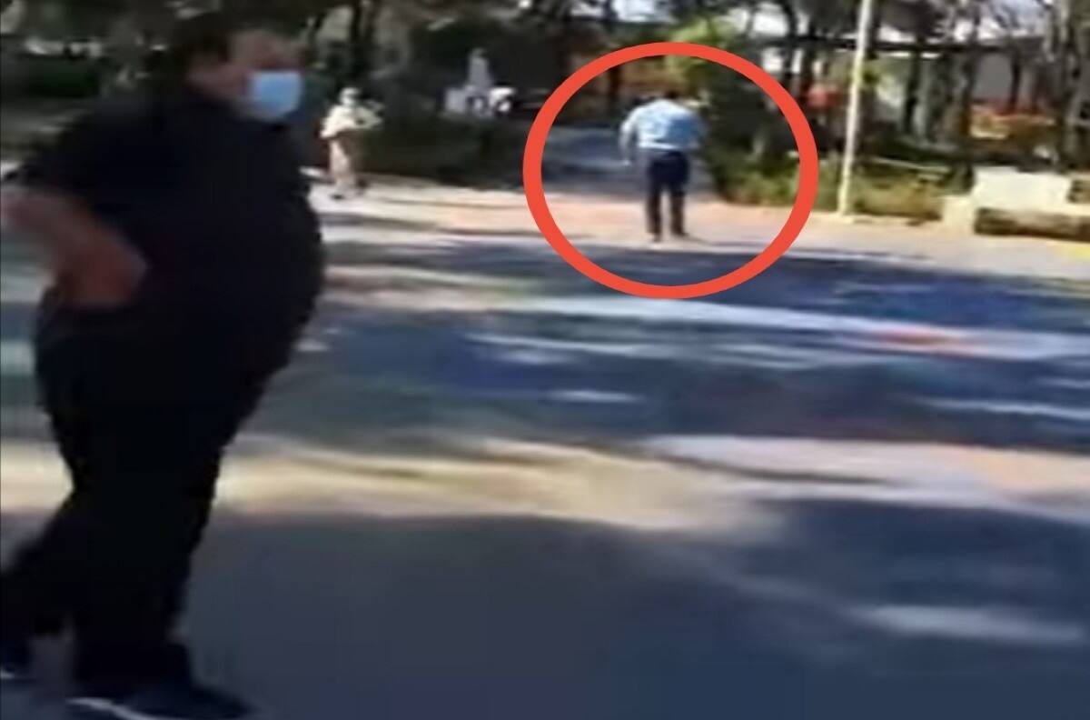 VIDEO: Presunto empleado de la alcaldía Iztacalco acuchilla a un hombre, policías lo dejan libre