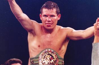 Julio César Chávez anunció su retiro de peleas de exhibición