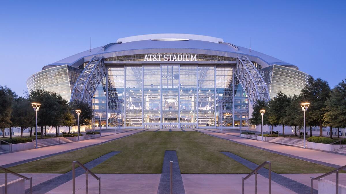 Los Bukis impiden juego de NFL en Dallas
