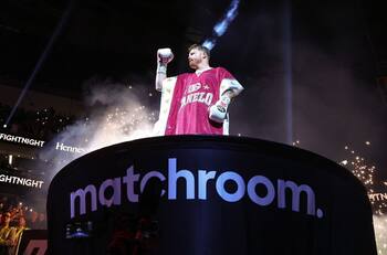 Revelaron el riesgo que implicaría para Canelo Álvarez pelear en México