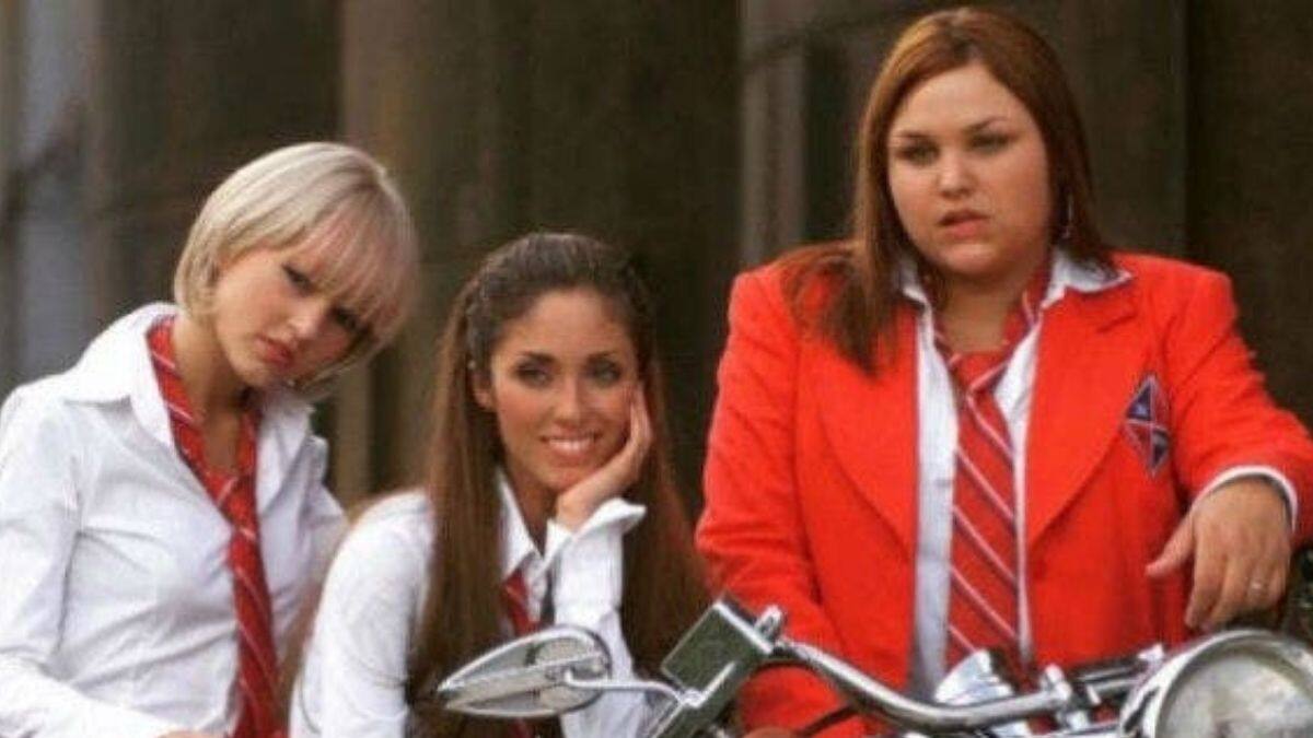 Estefanía Villareal desmiente a Poncho Herrera y Dulce María sobre Rebelde