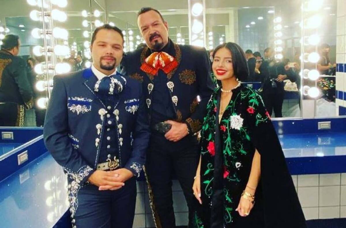Pepe Aguilar tiene a su hijo consentido y así le demuestra su amor en las giras