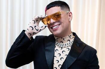 Eduin Caz aparece por sorpresa en concierto de Alfredo Olivas en Feria de San Marcos