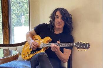 Paul Stanley da positivo a Covid y Kiss suspende concierto