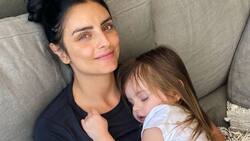 Aislinn Derbez: La pequeña Kailani le roba sus tacones de la forma más tierna