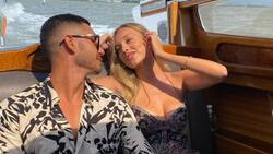 Alejandro Speitzer niega que Ester Expósito mantenga una relación con Sebastián Yatra