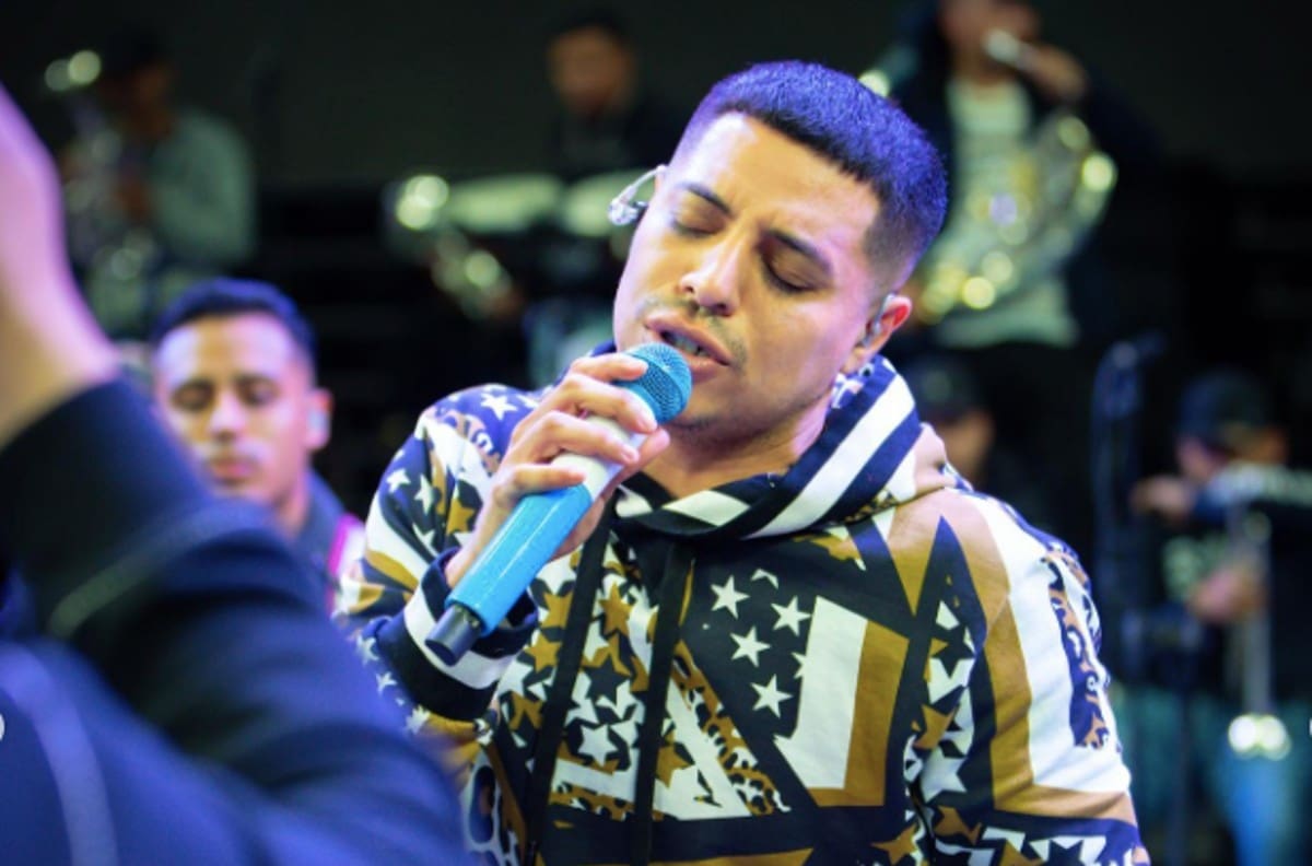 Eduin Caz de "Grupo Firme" hizo audición para Banda "El Recodo" pero lo rechazaron