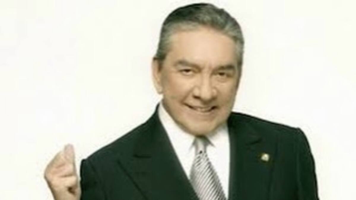 Marco Antonio Muñiz se recupera favorablemente en casa tras operación