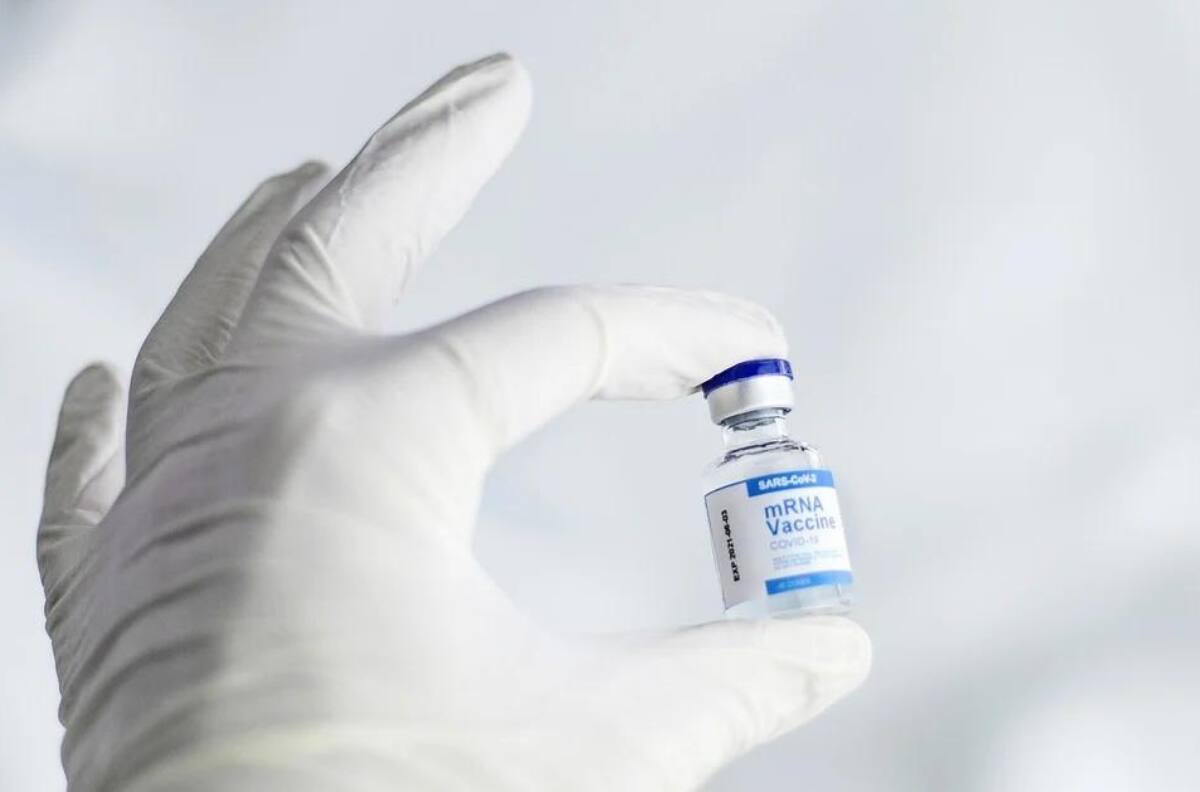 Estos son los mejores memes sobre la vacunación de refuerzo con AstraZeneca