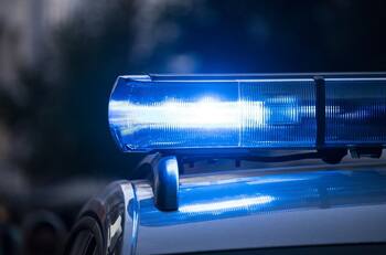 ¡Tragedia! Niño de ocho años mató a un bebé mientras jugaba con una pistola de su papá