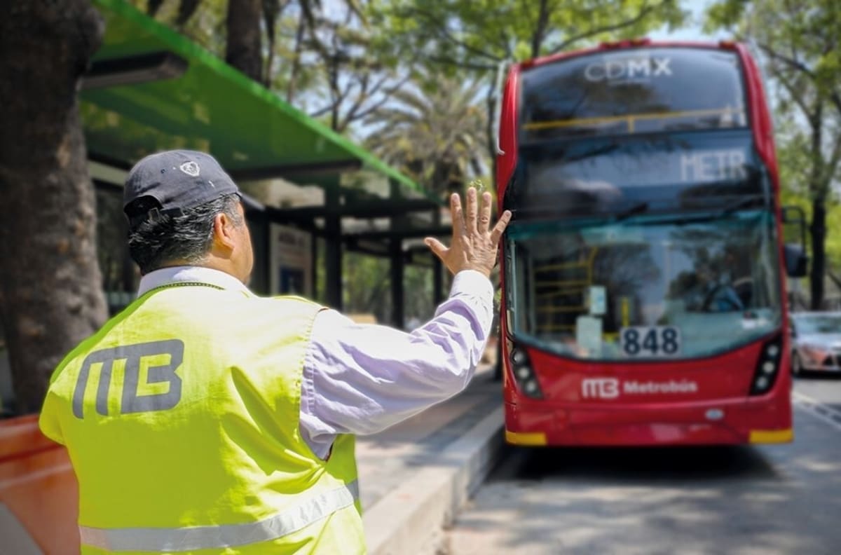 Policía es suspendido por abuso de autoridad contra persona con discapacidad auditiva