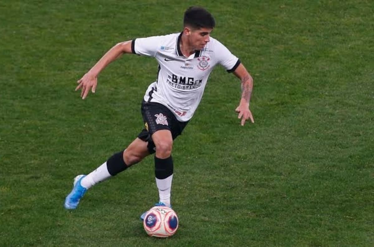 Futbol de Estufa: Necaxa tiene en la mira al chileno Ángelo Araos, actual jugador del Corinthians