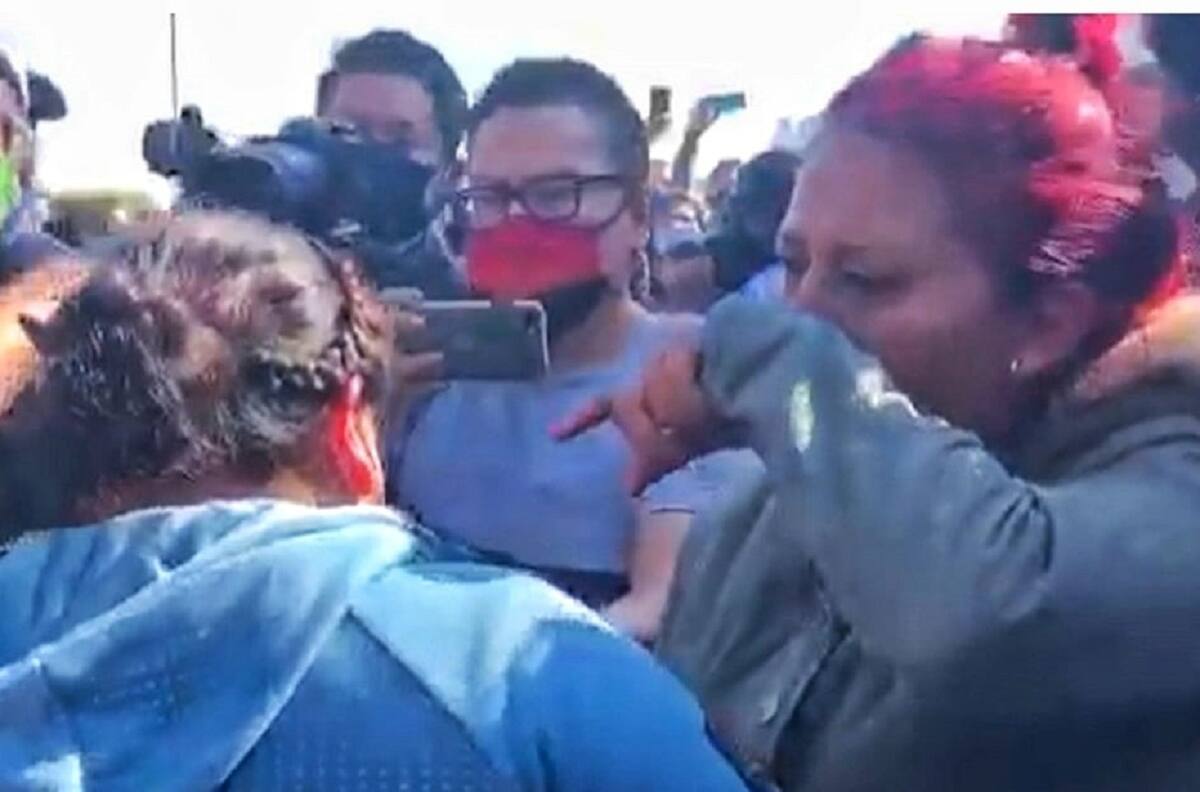 Video: Madre exige información por su hijo de 12 años a más de 11 horas del incidente del metro en la línea 12