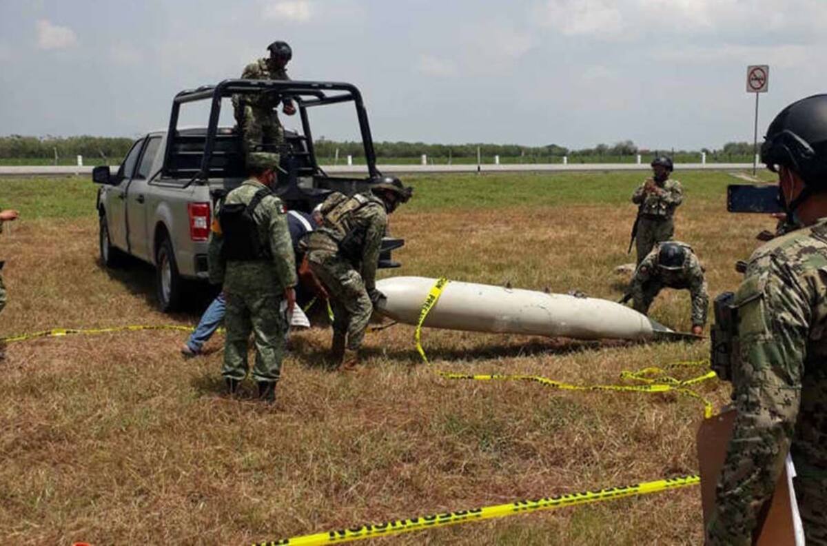 Tanque de combustible militar en forma “misil” cae en Tamaulipas