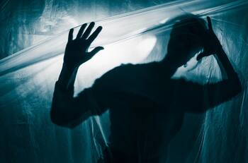 Científicos crean implante que cura la depresión