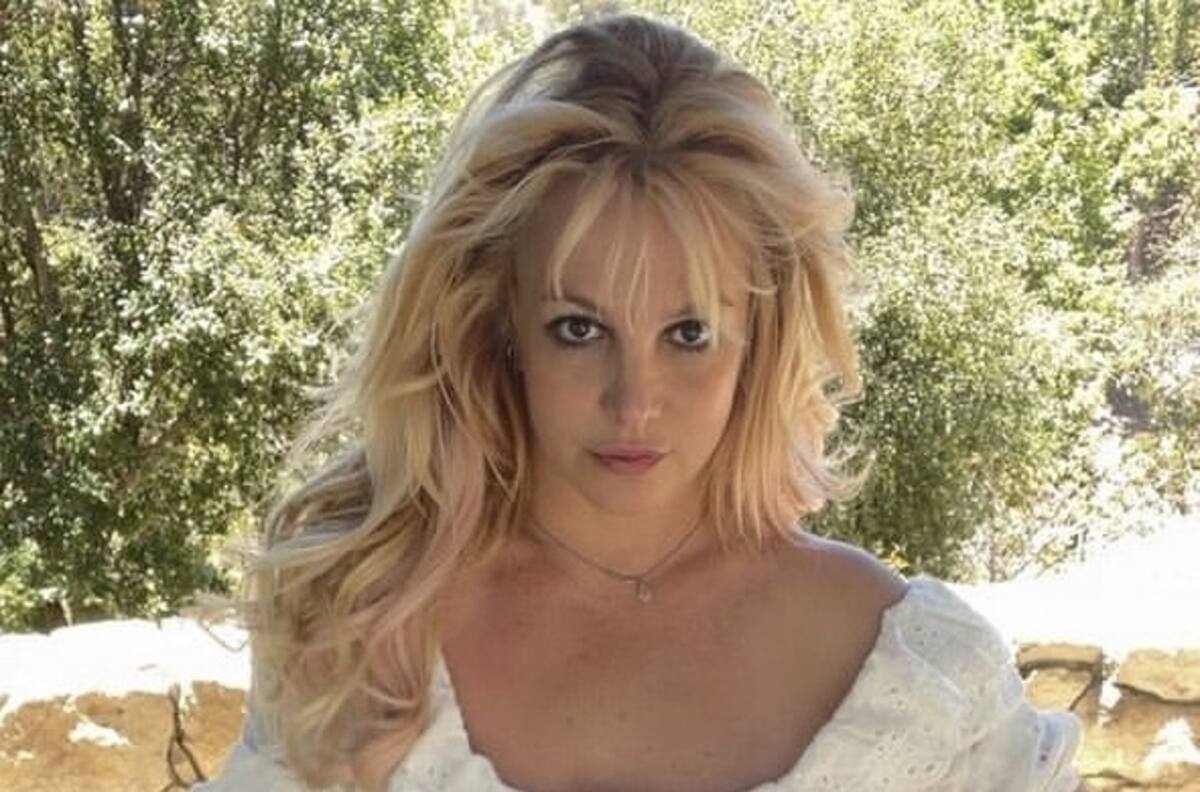 Britney Spears reclama a familia y amigos por dejarla sola con su padre