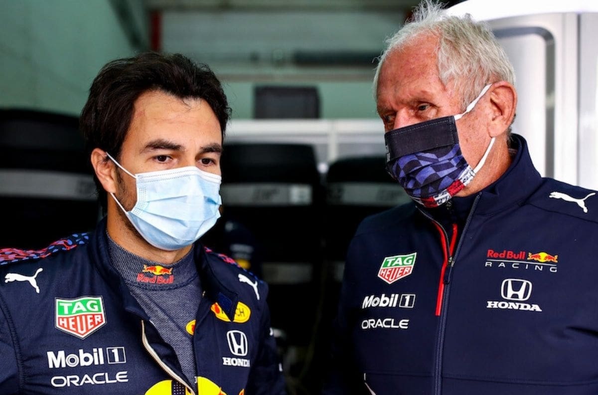 Helmut Marko habló de la confiabilidad del RB18 de Checo Pérez: “es una preocupación”