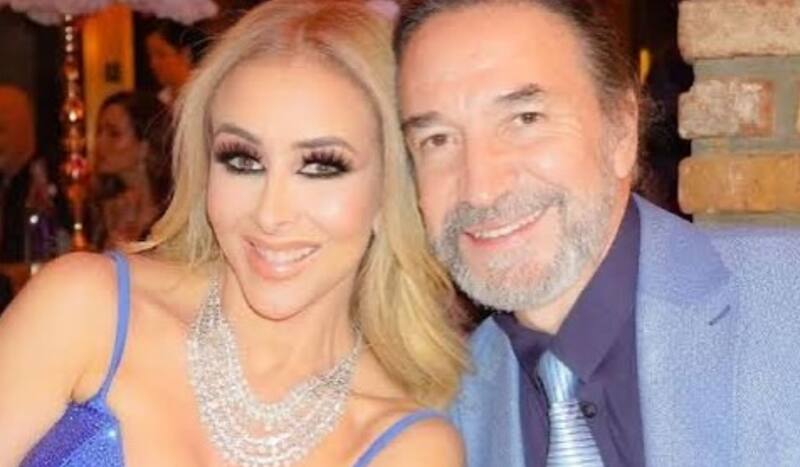 El romántico mensaje cumpleañero de su esposa.