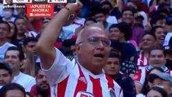 VIDEO VIRAL | Aficionado de Chivas fue captado maldiciendo en cadena nacional