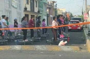 VIDEO | Mujeres cierran la calle para hacer ejercicio y se vuelven virales