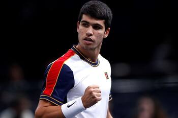 Carlos Alcaraz avanza a la segunda ronda del Masters de París