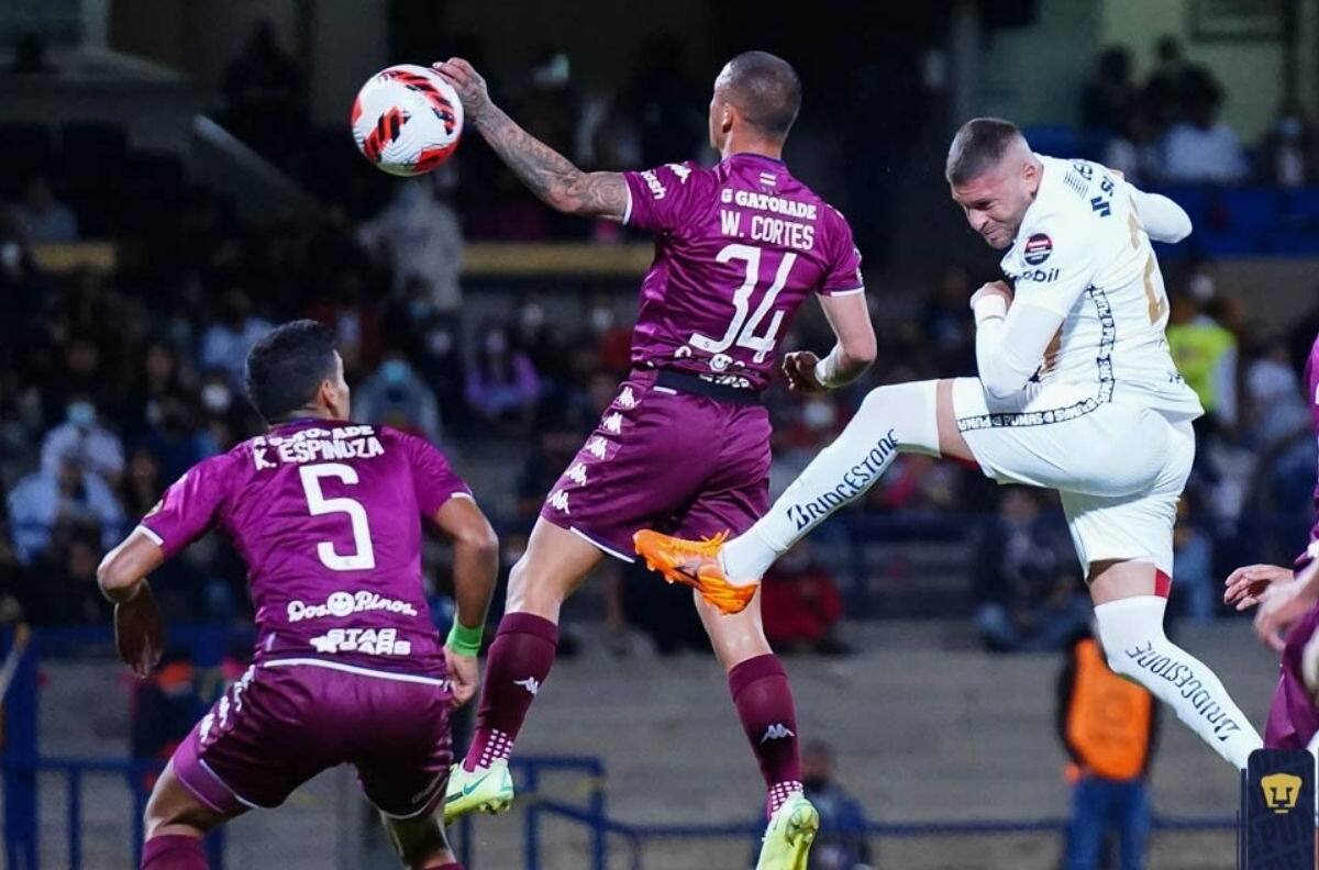 Pumas goleó 4-1 a Saprissa y avanza a los cuartos de final de la Concachampions