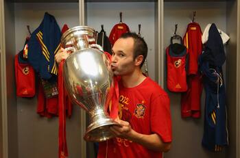Andrés Iniesta recordó "cierre perfecto" en Euro 2012