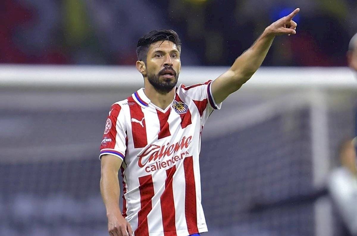 ExCEO de Chivas reconoció que el fichaje de Oribe Peralta fue un error