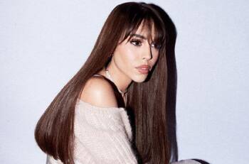 El fleco volvió: Danna Paola y más celebridades que ya lo están usando
