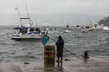 Huracán “Enrique” podría intensificarse a categoría 2; se acerca a costas de Jalisco
