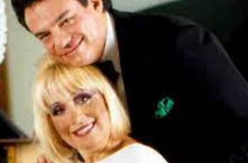 José José: Su exesposa, Anel Noreña, podría descansar eternamente con el cantante