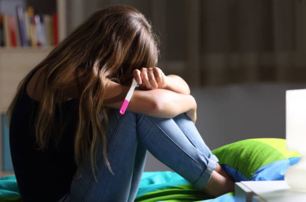 Salud: Estas podrían ser las consecuencias de un embarazo en menores